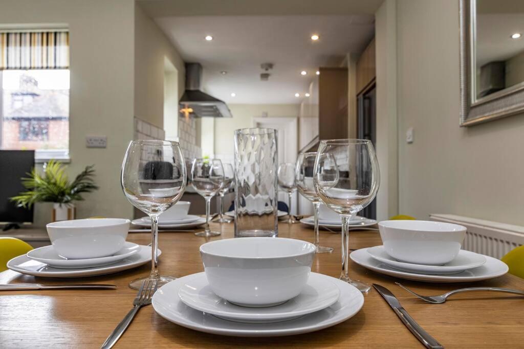 Dovecote House Beeston Private Parking 15Mins From Nottingham City Centre Close To Qmc Hospital Exterior photo